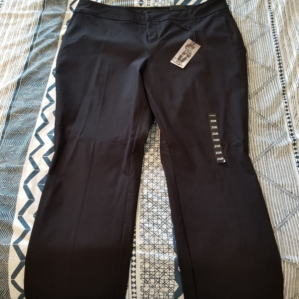 Torrid NWT Noir Pant Straight Leg
